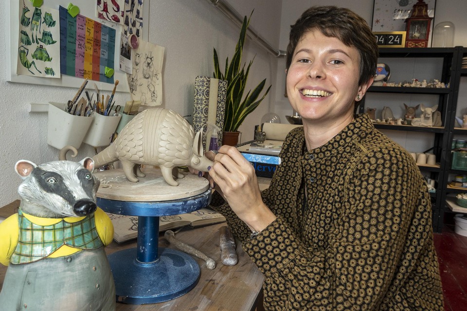 Herinnering vaccinatie Ashley Furman Kunstenaar Nastia Calaca verkoopt haar keramische beeldjes internationaal  goed. Nu droomt ze van grotere beelden en meer bekendheid in Haarlem |  Kunstlijn | Noordhollandsdagblad