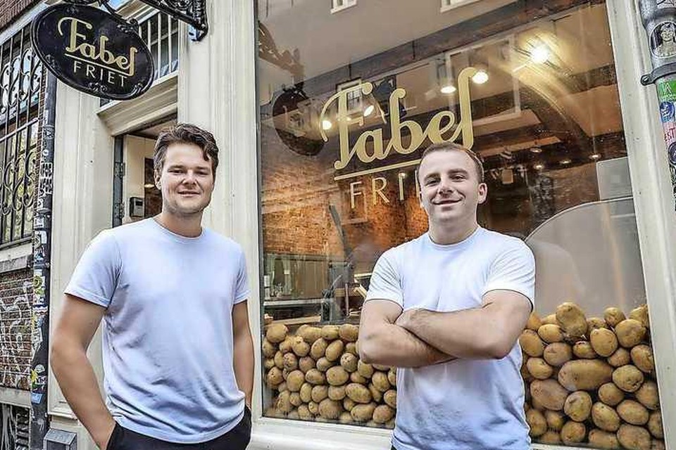 Fabel Friet van Floris Feilzer en Abel Klatser in de Amsterdamse Runstraat werd afgelopen zomer populair toen een video op TikTok door miljoenen werd bekeken.