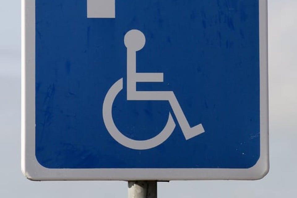 Optie: kort parkeren op invalidenparkeerplaats