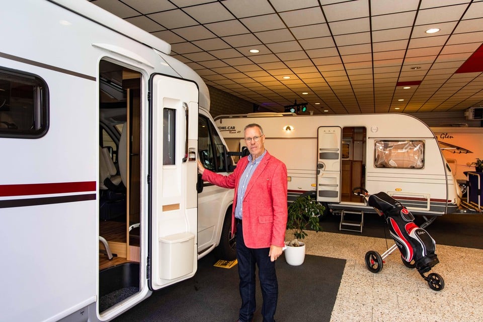 Jan Boekelaar stopt met de camper- en caravanhandel.