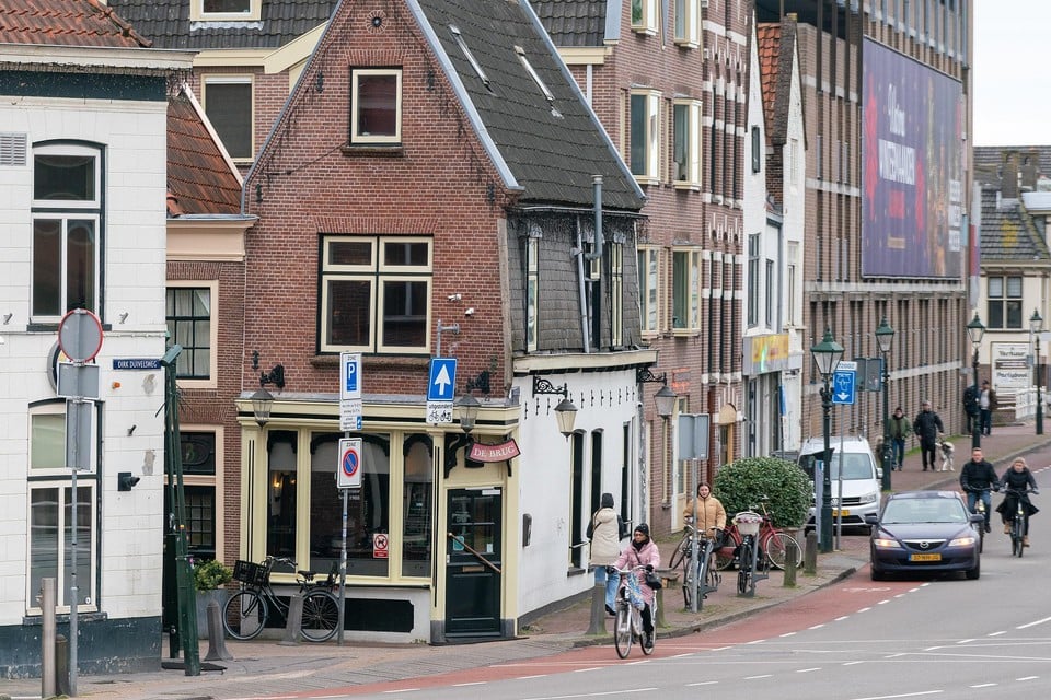 ’De Brug’, een van de coffeeshops in Alkmaar.