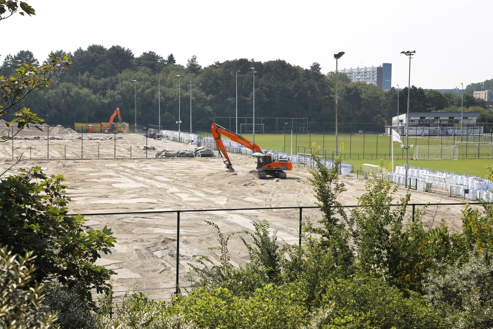 Stormvogels en SVIJ kregen in 2020 op sportpark Zeewijk in IJmuiden nieuwe kunstgrasvelden. Velsen wil het beheer en onderhoud van accommodaties (deels) gaan uitbesteden.