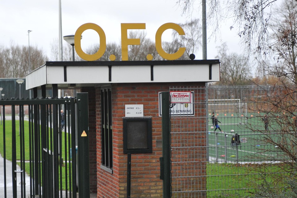 Sluiting van velden en gebouwen van Oostzaanse voetbalclub OFC dreigt.