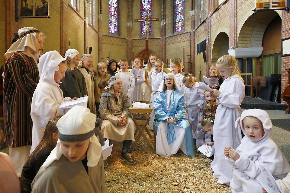 De ultieme kerstsfeer tijdens ’Kindje Wiegen, de musical’ in de Kloosterkerk.