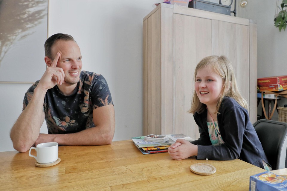 Vader Gijs en dochter Nina Stuifbergen zamelen geld in voor Spieren voor Spieren.