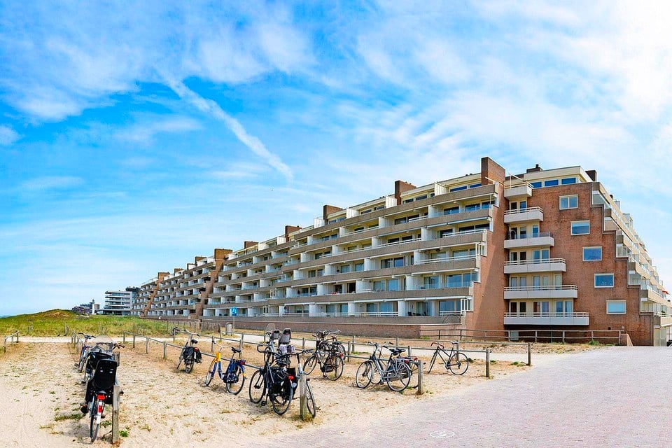 De gemeente wil geen uitzondering maken voor de terrasflat in Egmond aan Zee en tweede huizen in Bergen aan Zee.
