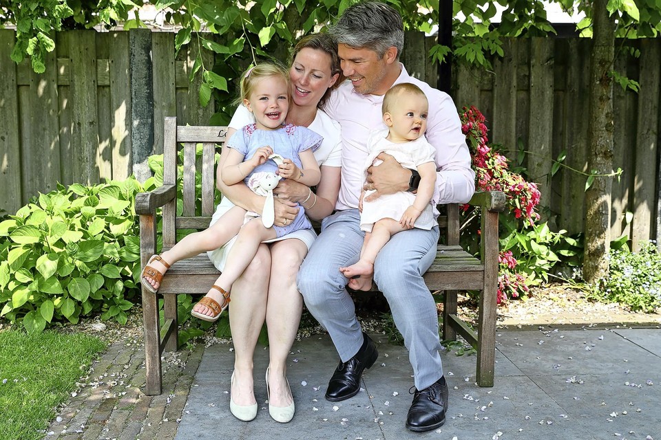 Annefleur en Chris Beekman zijn stapelgek op hun dochters Sofie (4) en Lotte (2).