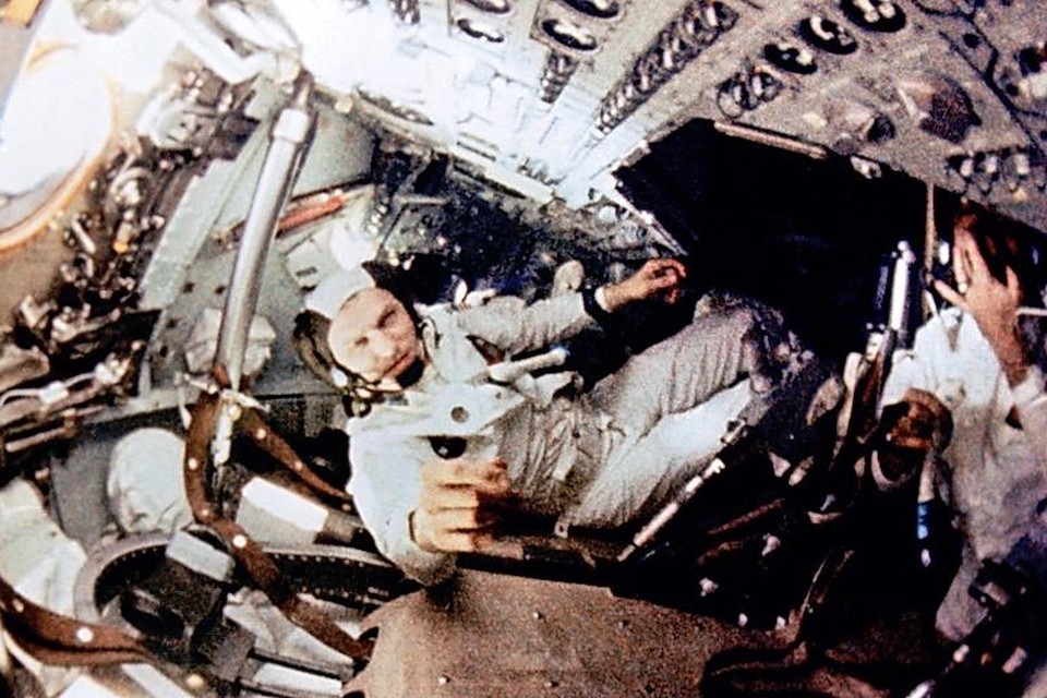 Frank Borman in de capsule.