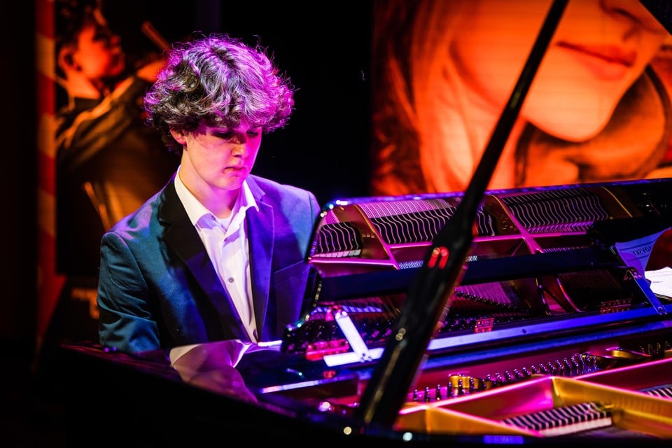 Het jonge pianotalent Thijs Willers.