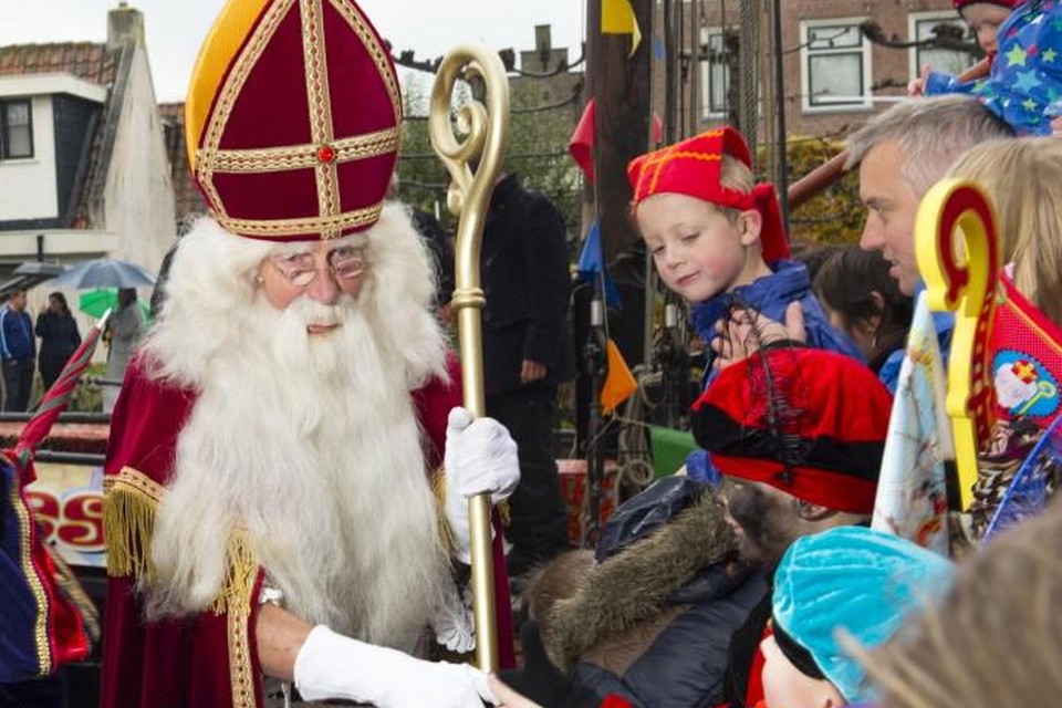 Sinterklaas bij de intocht in Edam in 2014.