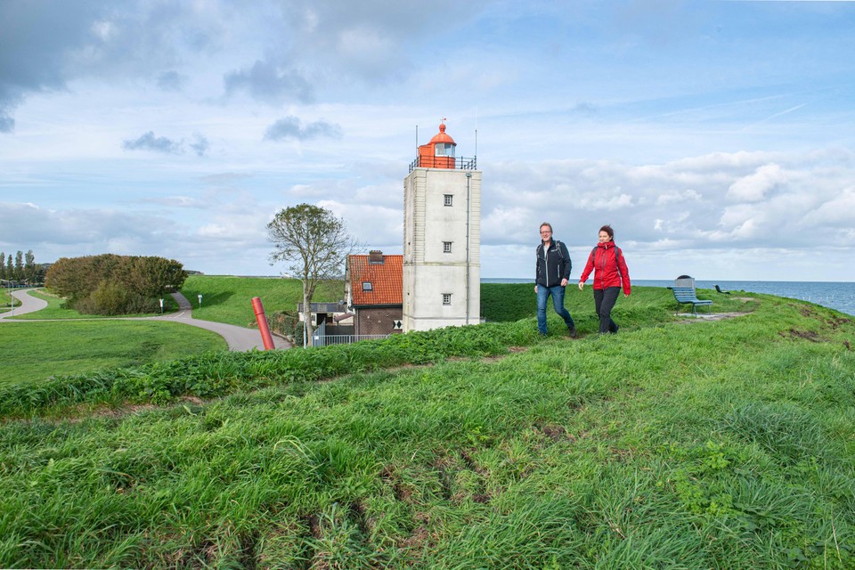 Vuurtoren Oosterdijk is onderdeel van de nieuwe wandelroute: Streekpad Westfriese Omringdijk.