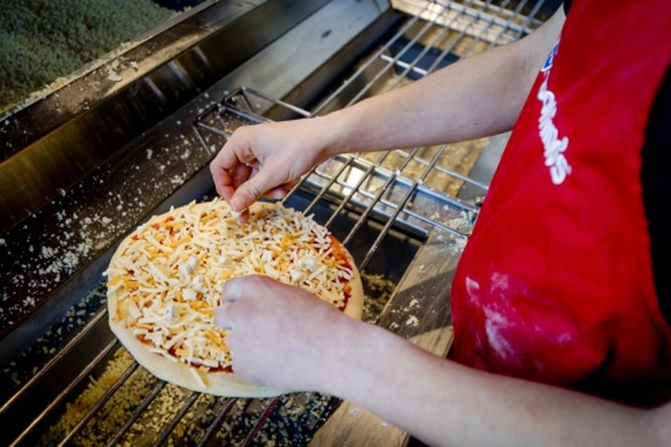 Domino's volgt pizza-klanten met satelliet