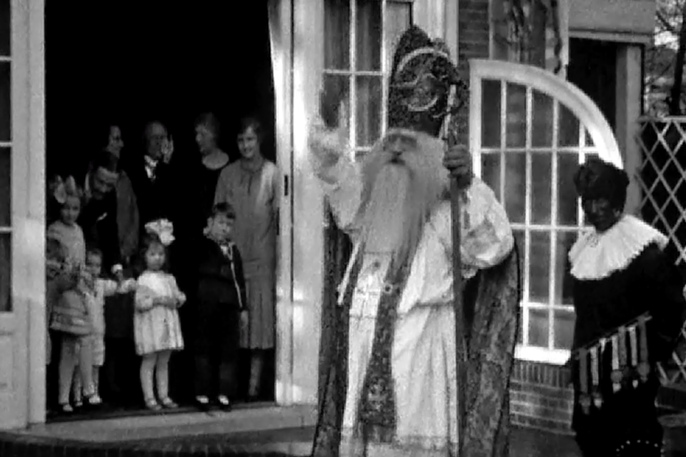 Beperkingen opraken Getuigen Bewegend Verleden: Sinterklaas in Haarlem, circa 1925 [video] |  Noordhollandsdagblad