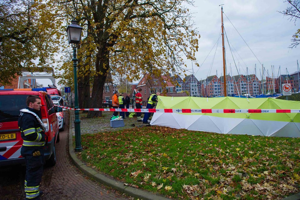 Vermiste man dood gevonden in haven Hoorn. Foto DNP.NU/Jason Doorson.