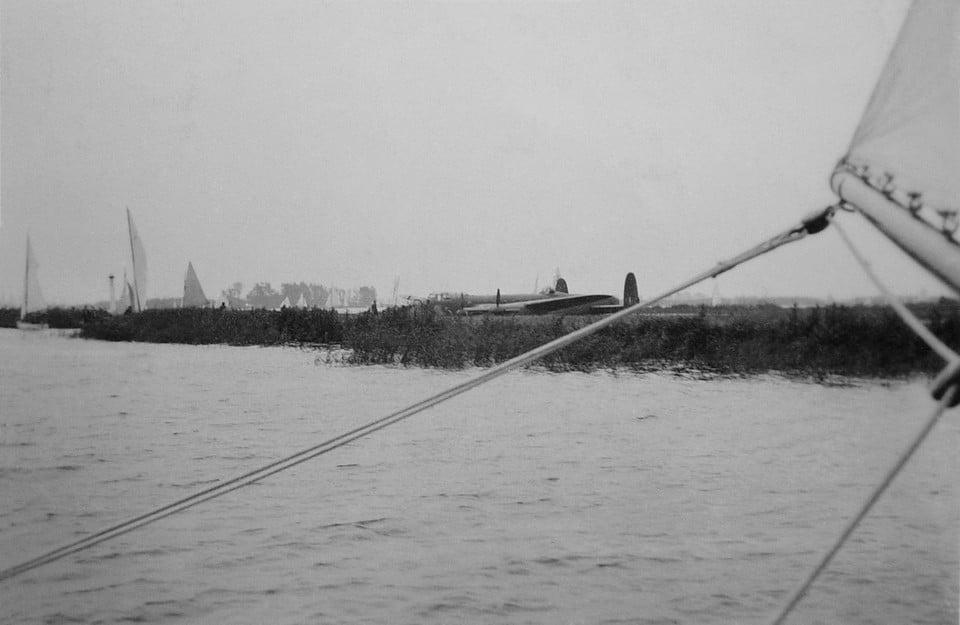 De Lancaster op het eiland in de Kager Plassen in 1943.