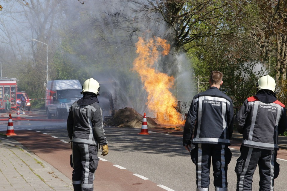 Brand gasleiding in Assendelft. Foto: DNP.NU/ Matthijs Hiemstra