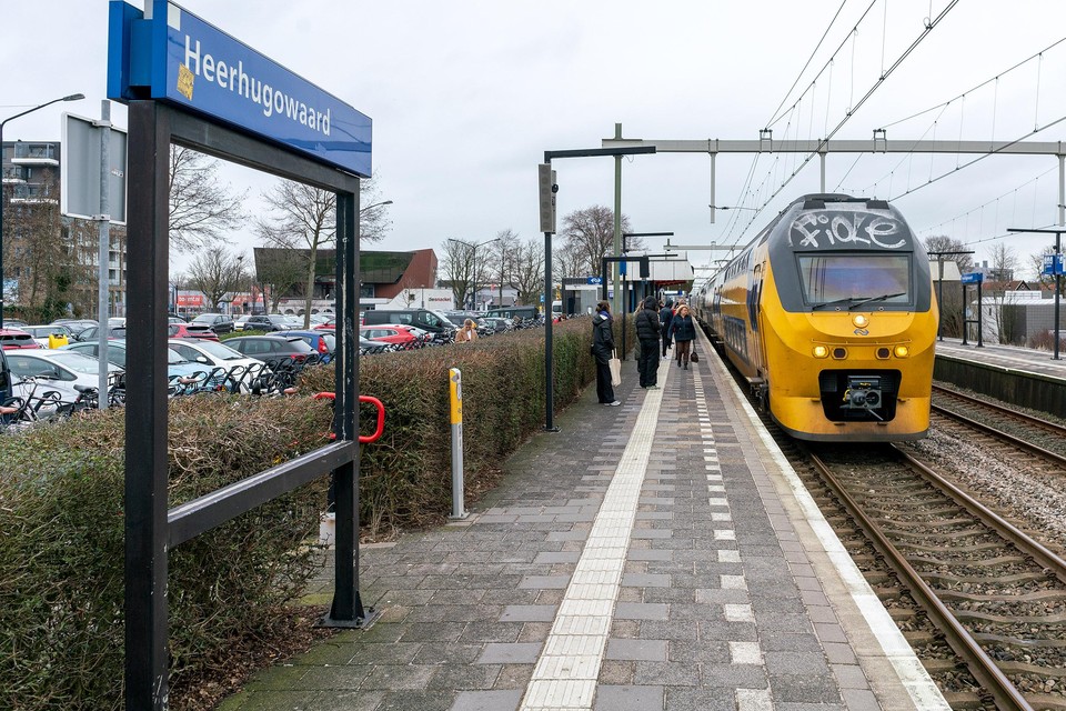 Dit jaar moeten er ontwikkelvarianten voor het station in Heerhugowaard worden gepresenteerd.