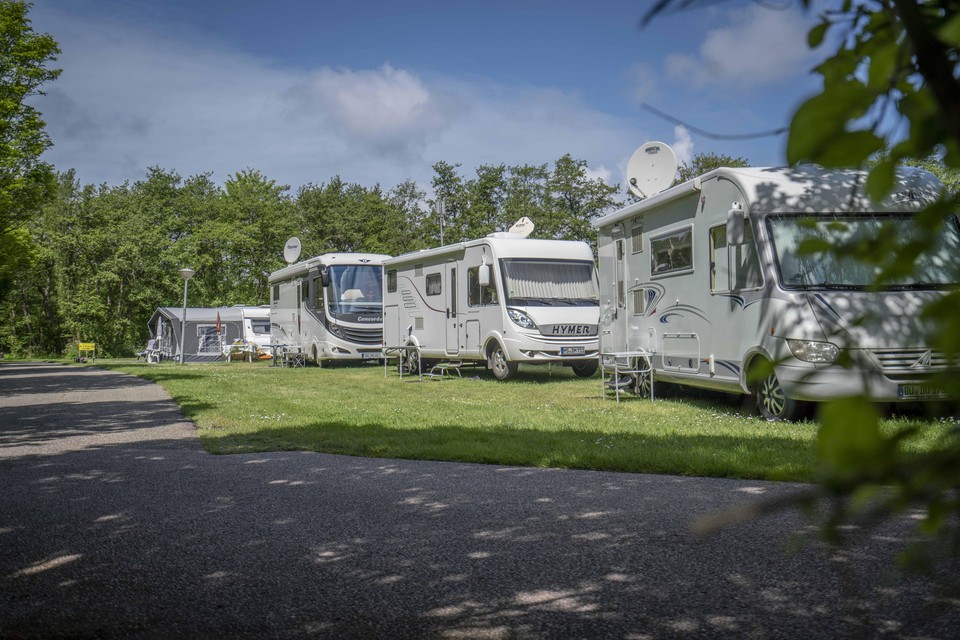 De Donkere Duinen heeft nog slechts enkele vaste gasten die met hun camper of caravan naar de camping komen.