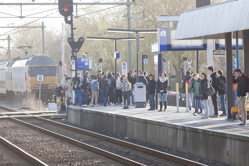 Station Heerhugowaard telt straks nog twee sporen.