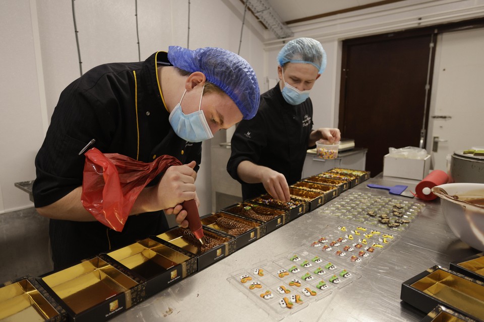 Nieuw dit jaar: chocoladeletters afgemaakt met toppings naar eigen keuze.