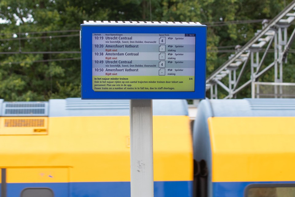 Ook op Station Baarn vielen diverse treinen maandag uit.
