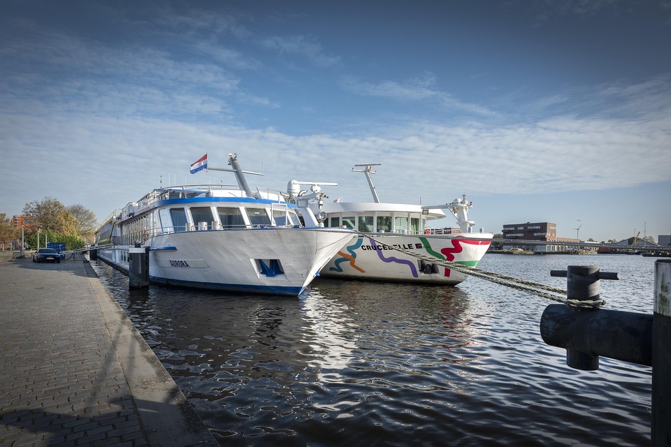 Opvangboten aan de Spaarndamseweg.