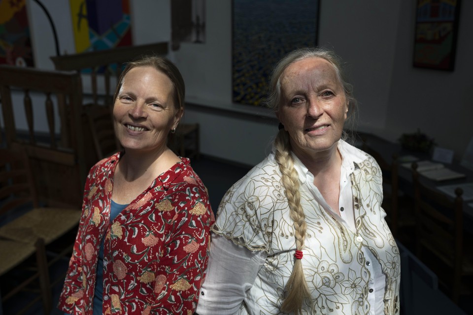 Moeder en dochter, kunstenaars Jorinde en Gerda Jonker.