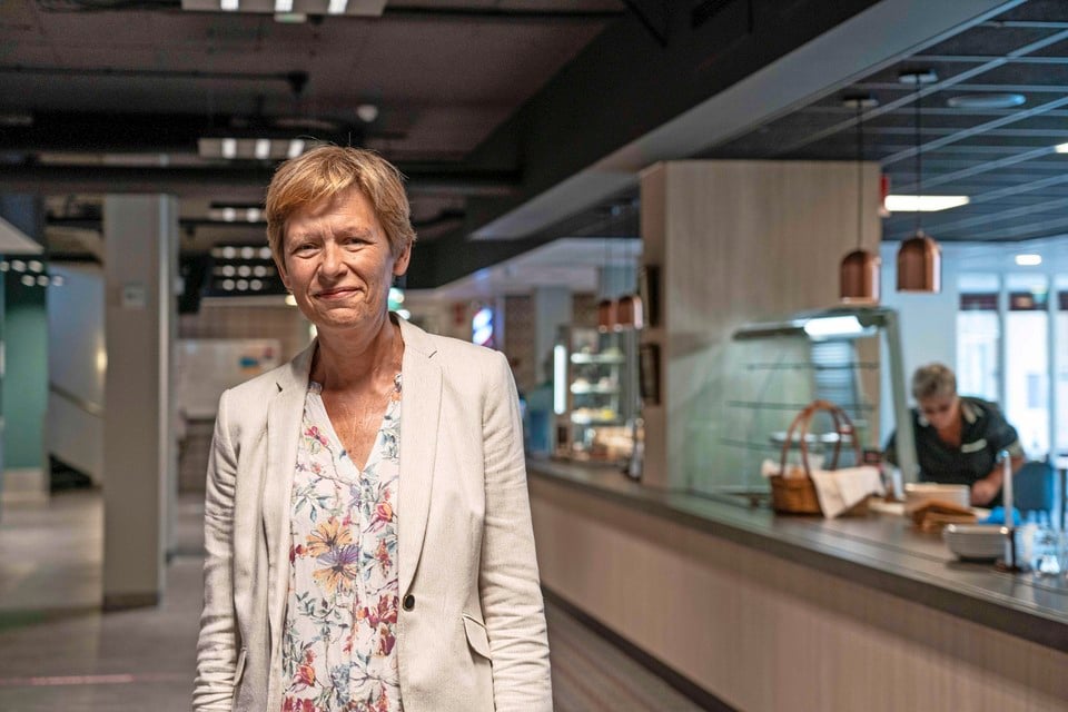 Tanja Ineke de kersverse bestuursvoorzitter van Woonzorggroep Samen in het restaurant van Magnushof in Schagen: ,,De ontwikkeling en het gebruik van technologie in de zorg is uitermate belangrijk.’’