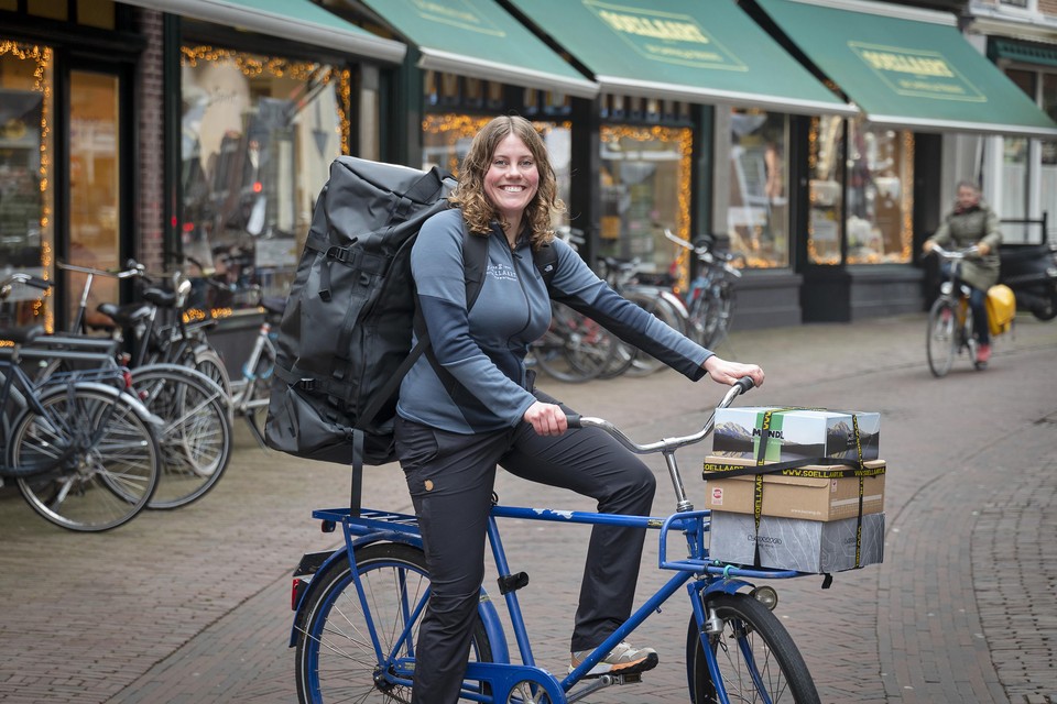Veroveraar Morse code pint Medewerkers Haarlemse buitensportwinkel Soellaart helpen klanten thuis.  'Naar de mensen toegaan mag wel' | Noordhollandsdagblad