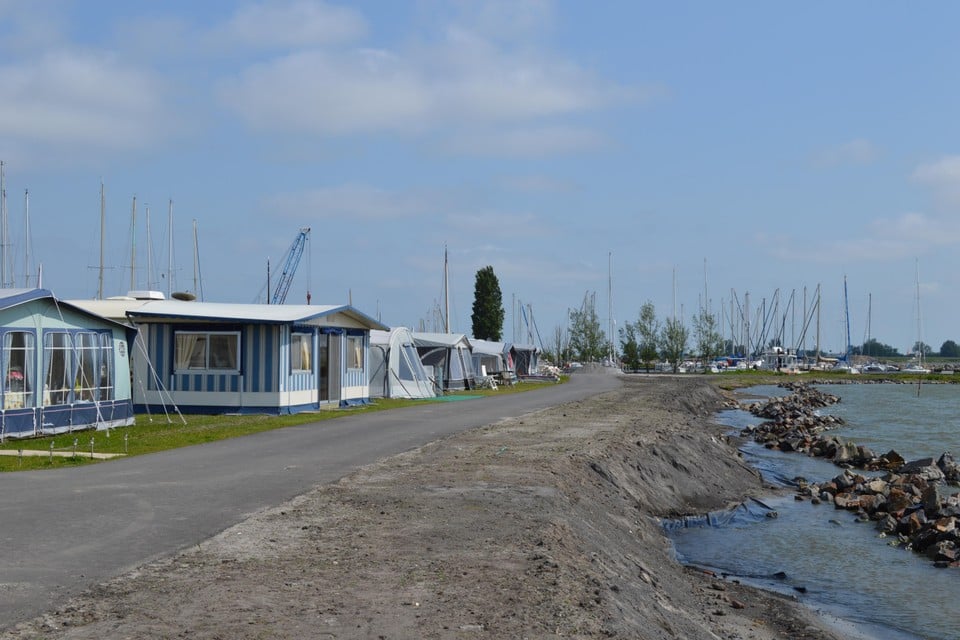 Camping en jachthaven Uitdam.
