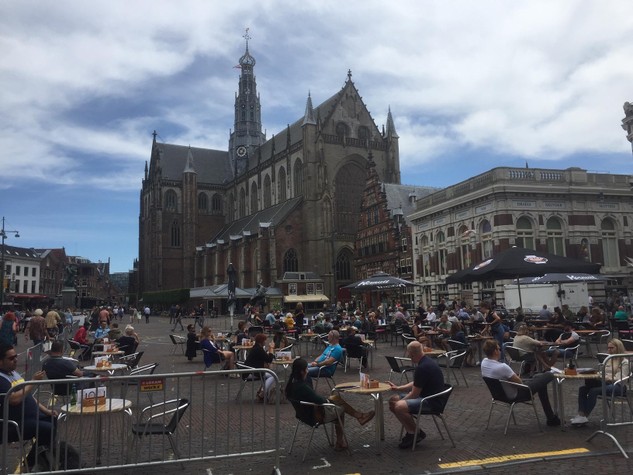 veel plezier wedstrijd Hulpeloosheid Terrassen Grote Markt Haarlem niet meteen vol na 'historische' heropening  horeca: 'Het is nog aftasten' | Noordhollandsdagblad