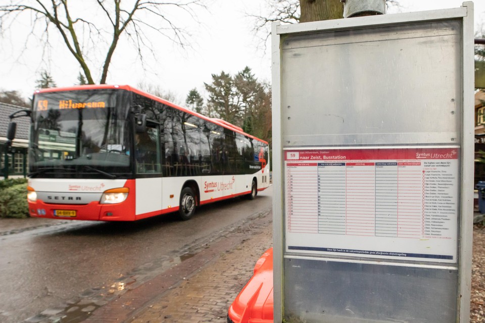 Productiecentrum verkeer twaalf Lage Vuursche in elk geval tot de zomer verstoken van busvervoer in het  weekeinde, en misschien ook nog wel langer; Baarn had het mailtje van de  provincie erover gemist... | Noordhollandsdagblad