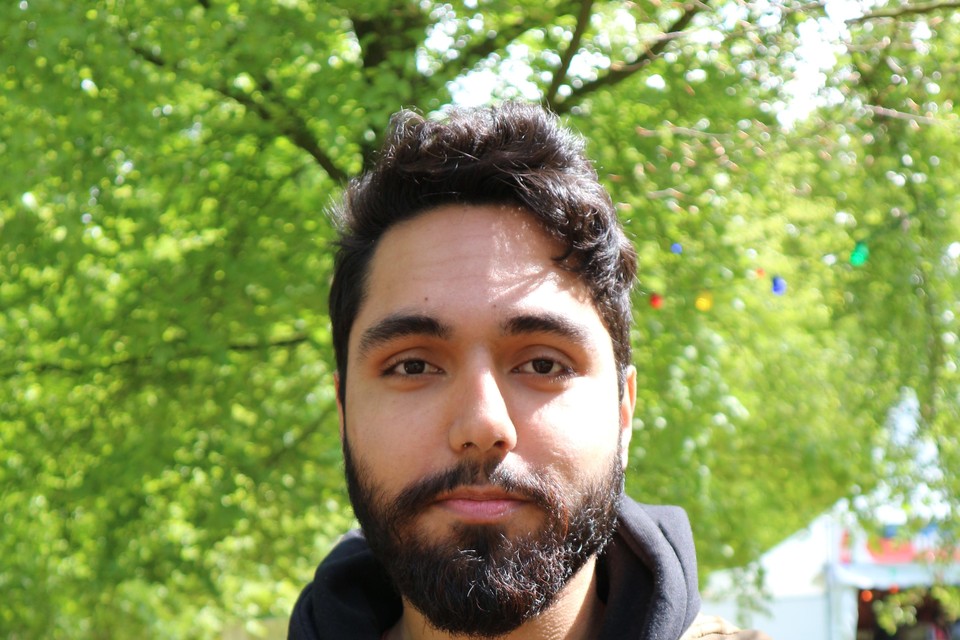 Arman Omari (20) uit Eindhoven: ,,We moeten blijven vieren dat we kunnen gaan en staan waar we willen.’’