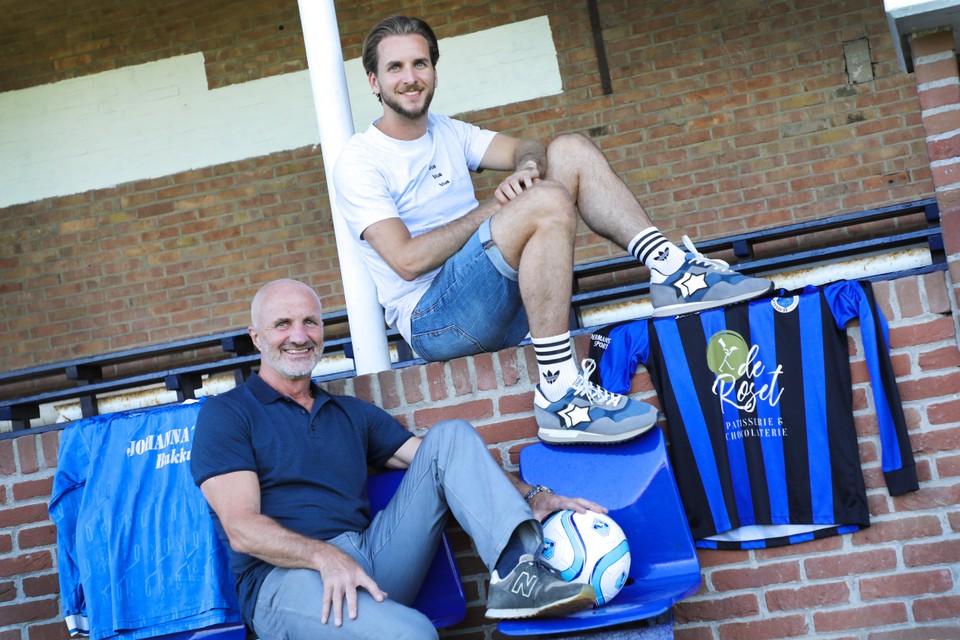 Hans en Jort Kaandorp verenigd bij Vitesse’22: ,,Ik vind het wel jammer dat Jort niet meer in het eerste voetbalt. Ik kom graag kijken en het is dan toch leuker als je zoon ook meedoet.”