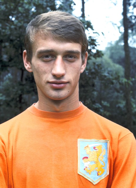 Portret uit 1979 van voetballer Rob Rensenbrink die in dat jaar deel uitmaakte van de Oranje-selectie.