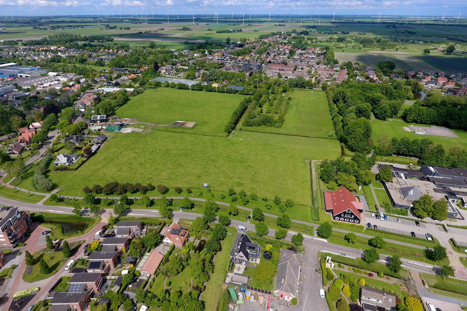 Het voormalige land van boer Laan in Winkel. Op deze plek komt een woonwijk met ongeveer tweehonderd huizen.