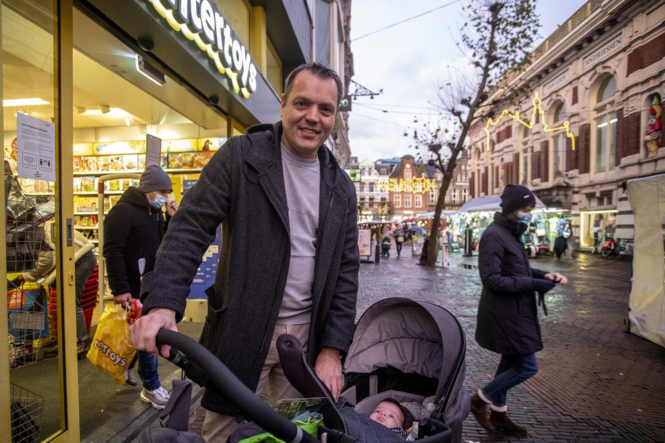 Raoul Wiersema met dochter Mika. ,,Dit is een beetje een spontane actie.’’