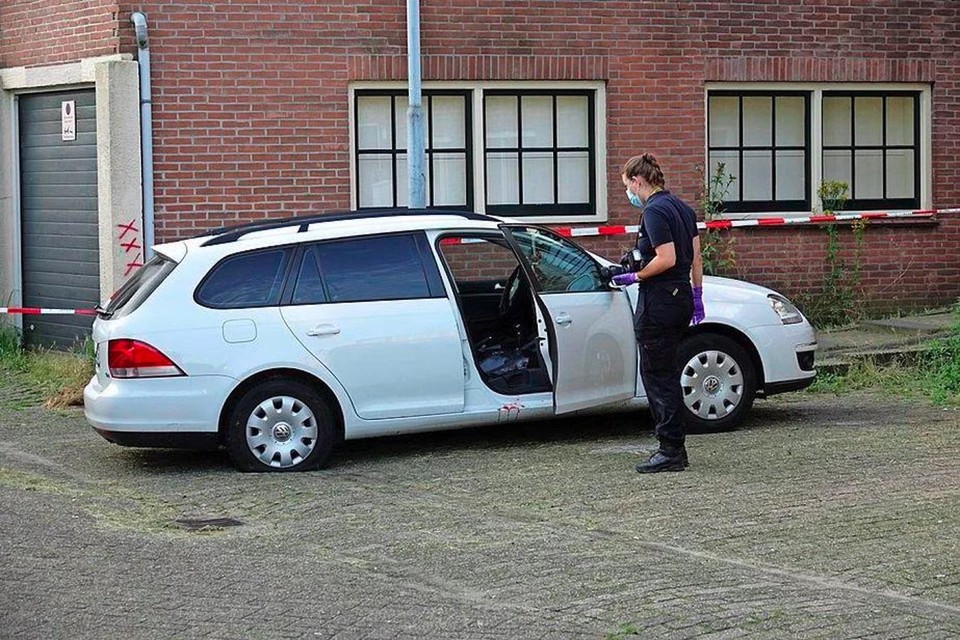 Politie doet onderzoek na de steekpartij in Zaandam.