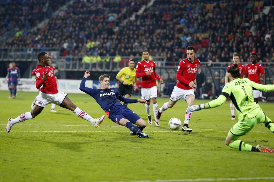 Marco van Ginkel zet PSV al voor rust op een comfortabele 0-2 voorsprong. Foto ANP