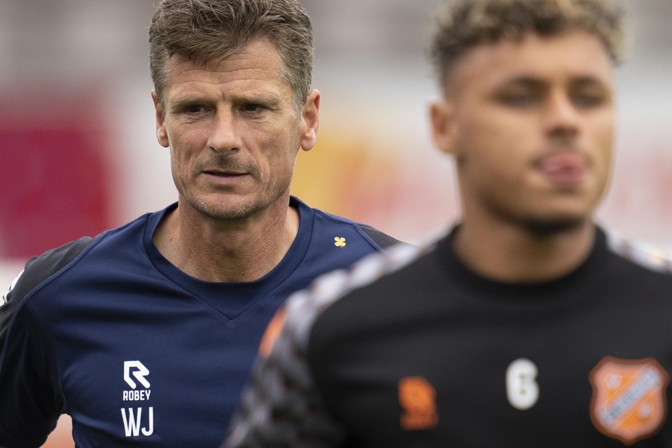 Wim Jonk tijdens de start van de voorbereiding van FC Volendam.