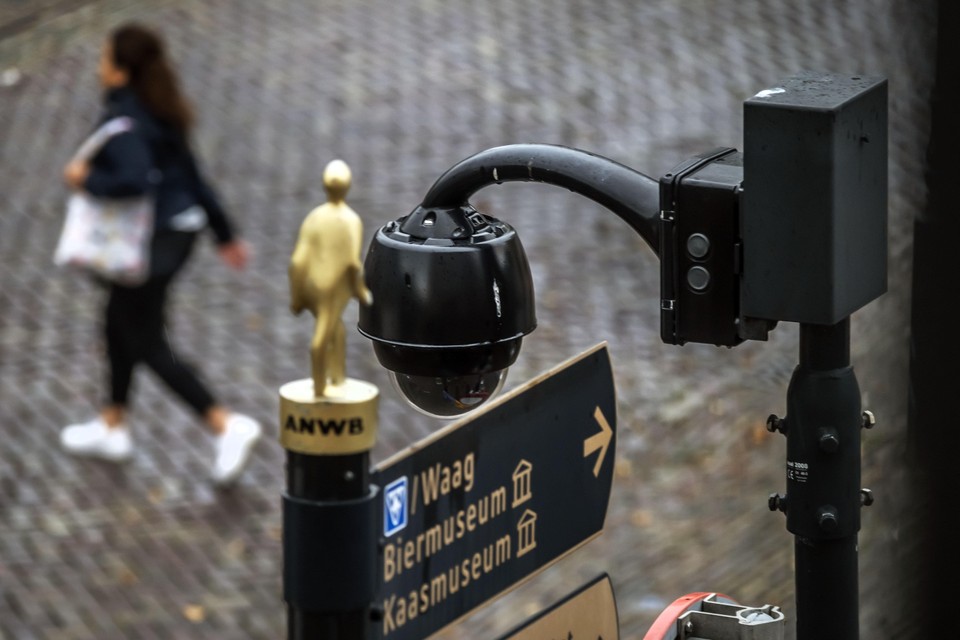 De binnenstad van Alkmaar hangt vol camera’s.