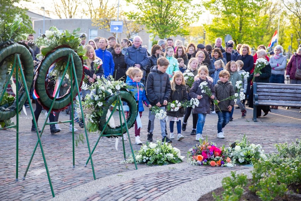 De laatste dodenherdenking bij het monument aan de Prins Hendriklaan in Den Helder vond als gevolg van corona in 2019 plaats.