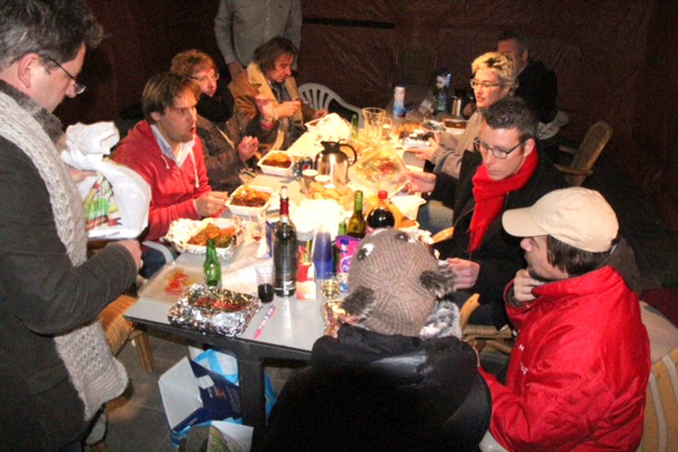 Veertien gegadigden in de rij voor camping Bakkum. Foto DNP.nu