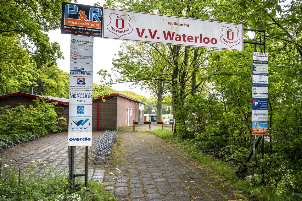 De entree van het sportpark van VV Waterloo.