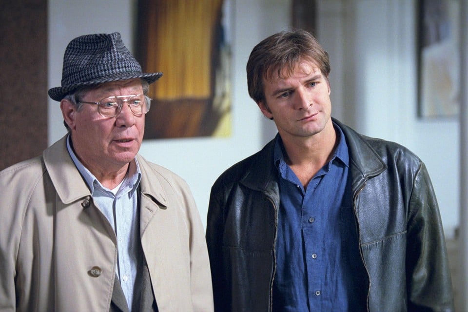 Piet Römer en Victor Reinier in 2000 als De Cock en Vledder in de tv-serie ’Baantjer’.