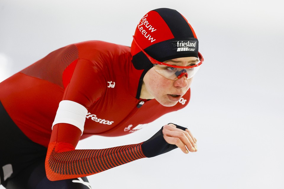 Esmee Visser in actie op de 5000 meter tijdens het teleurstellend verlopen kwalificatietoernooi.