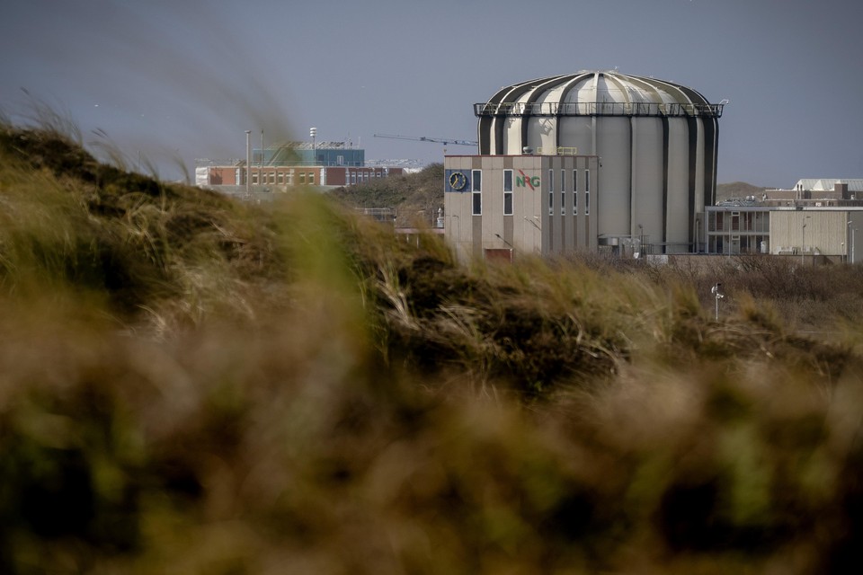 De kernreactor in Petten zal voorlopig buiten bedrijf blijven.
