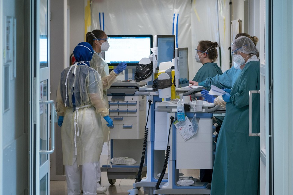 In het Noordwest Ziekenhuis wordt coronazorg verleend, maar heeft personeel het virus ook opgelopen.