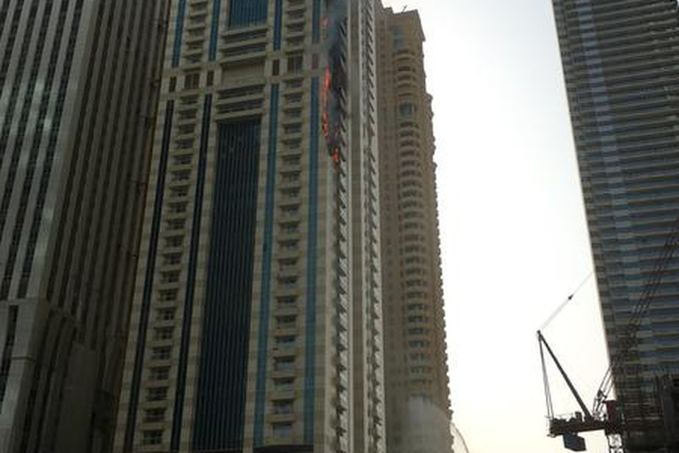 
Brand in wolkenkrabbnar in Dubai Marina.
