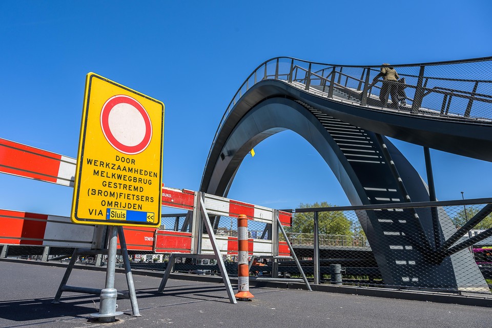 De Melkwegbrug is volgende week gesloten voor fietsers.